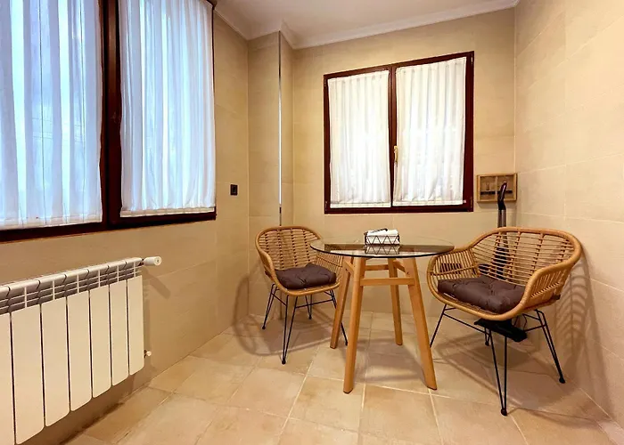 Acogedor Adosado Con Entrada Independiente *